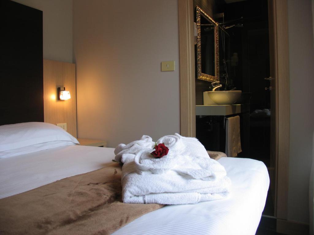 Hotel Aiglon Rimini Exterior photo